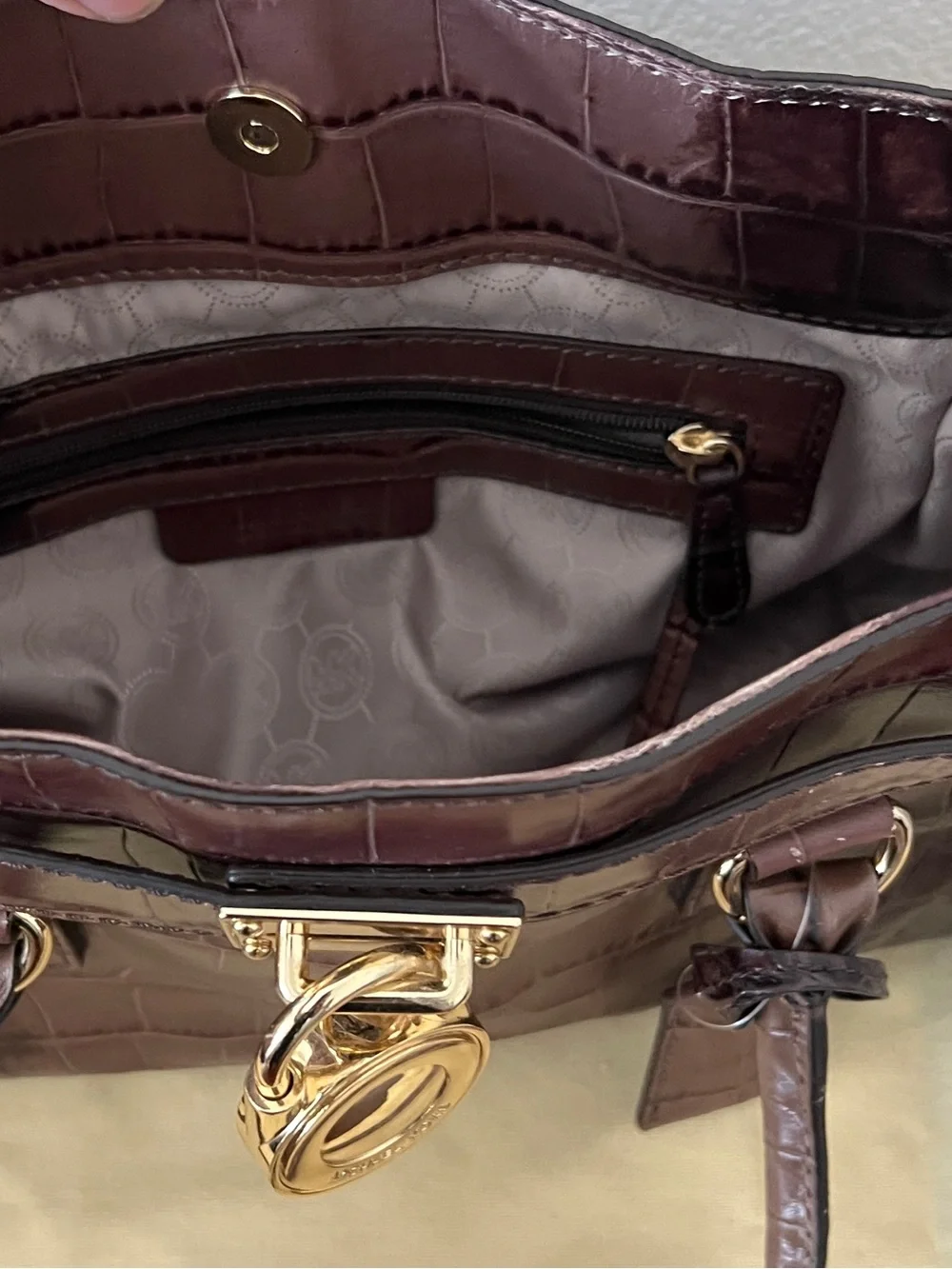 NWT Michael Kors Hamilton East West Crocodile-embossed leather satchel Large